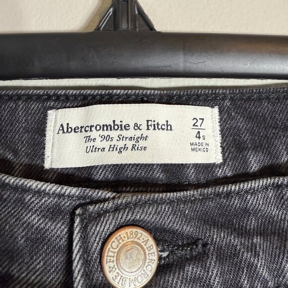 Abercrombie & Fitch Curve Love 90s Straight Ultra High Rise Jeans Women 4S Black - Picture 8 of 13
